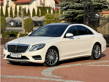 Mobil sedan MERCEDES-BENZ