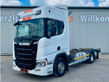 Pengangkut kontainer/ Container truck SCANIA R 450