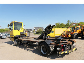 Pengangkut kontainer/ Container truck