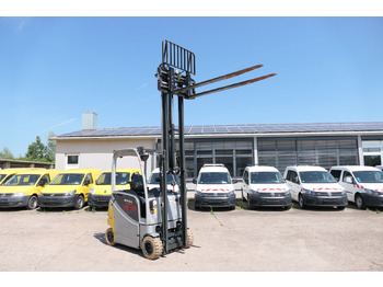 Forklift yang dipasang di truk STILL RX20