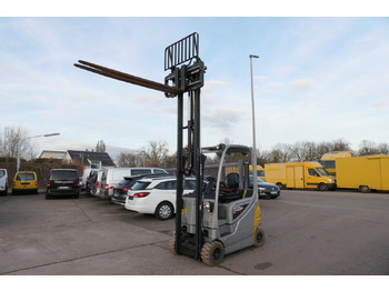 Forklift yang dipasang di truk STILL RX20