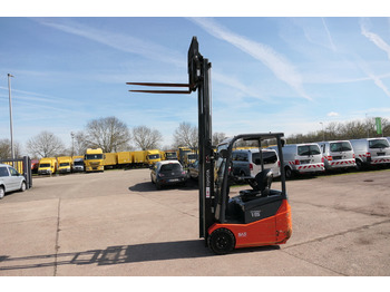 Forklift listrik TOYOTA