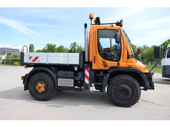 Leasing UNIMOG U400  405/12 AHK KLIMA ZAPFWELLE vorn SFZ KOMMUN UNIMOG U400  405/12 AHK KLIMA ZAPFWELLE vorn SFZ KOMMUN: gambar 4