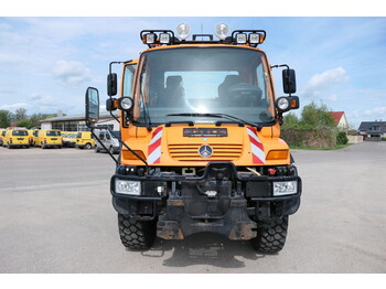 Leasing UNIMOG U400  405/12 AHK KLIMA ZAPFWELLE vorn SFZ KOMMUN UNIMOG U400  405/12 AHK KLIMA ZAPFWELLE vorn SFZ KOMMUN: gambar 2