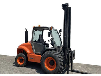 Forklift medan kasar AUSA