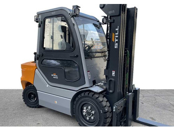 Forklift diesel STILL