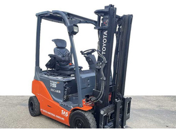 Forklift listrik TOYOTA
