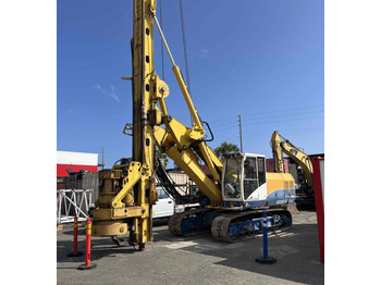 Sopir tumpukan BAUER