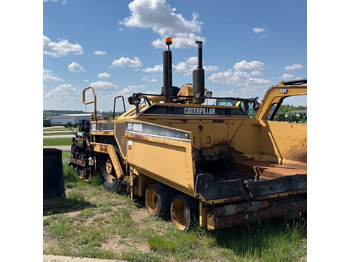 Paver aspal CATERPILLAR