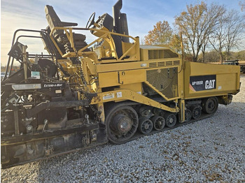 Paver aspal CATERPILLAR