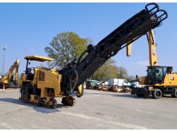 Mesin penggilingan jalan Caterpillar PM-310: gambar 3