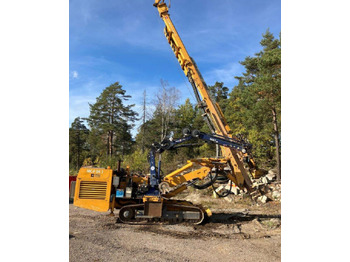 Anjungan pengeboran COMACCHIO