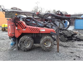 Anjungan pengeboran Sandvik Commando DC122 R: gambar 2 Anjungan pengeboran Sandvik Commando DC122 R: gambar 2