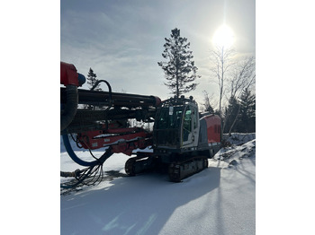 Anjungan pengeboran SANDVIK