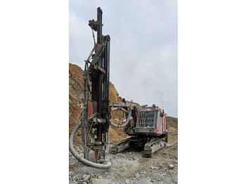 Anjungan pengeboran SANDVIK