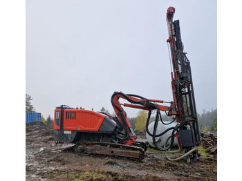 Anjungan pengeboran SANDVIK