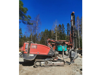 Anjungan pengeboran SANDVIK