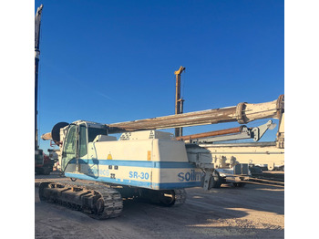 Sopir tumpukan SOILMEC