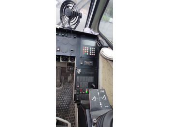 Derek bergerak Tadano Faun ATF 30-2L: gambar 4 Derek bergerak Tadano Faun ATF 30-2L: gambar 4