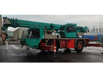 Derek bergerak TADANO ATF 30-2L