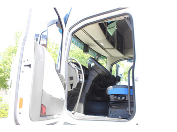 Tractor head Volvo FH 500 Globe XL  I-Park Cool  Navi  Miete-Rent!: gambar 2