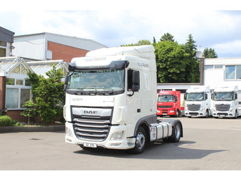 Tractor head DAF XF 530
