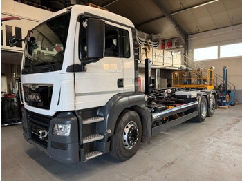 Hook lift MAN 26.460 6x2 Hyfva 20.26 S: gambar 3 Hook lift MAN 26.460 6x2 Hyfva 20.26 S: gambar 3