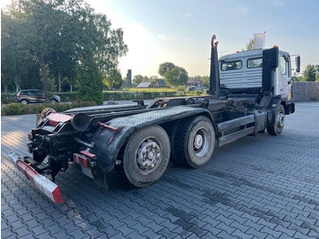 Truk sasis MAN 26.364 6x2: gambar 3