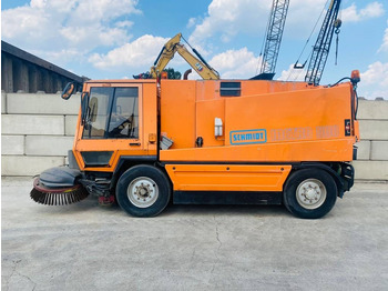 Penyapu jalan SCHMIDT