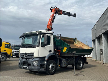 Truk jungkit MERCEDES-BENZ Arocs