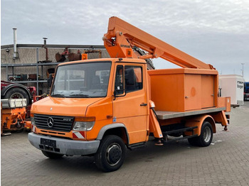 Platform udara yang dipasang di truk MERCEDES-BENZ Vario
