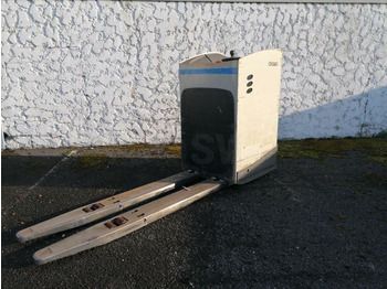 Truk pallet CROWN
