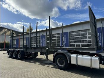Trailer pengangkut kayu