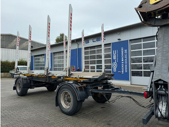 Trailer pengangkut kayu