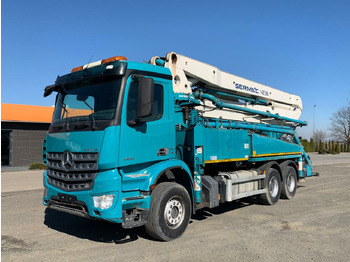 Truk pompa beton MERCEDES-BENZ Arocs 2636