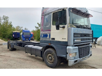 Truk sasis DAF XF 95 380