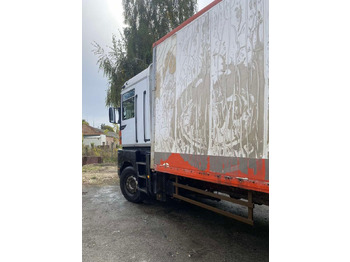 Truk box RENAULT Magnum 430 ID1611: gambar 4