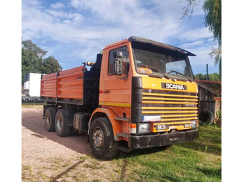 Truk jungkit SCANIA 93