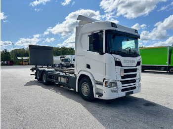 Truk sasis SCANIA R 500