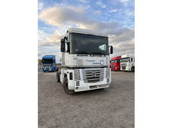 Tractor head RENAULT Magnum 440