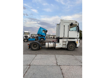 Tractor head RENAULT Magnum 440