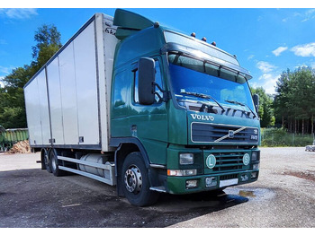 Truk box VOLVO FM12