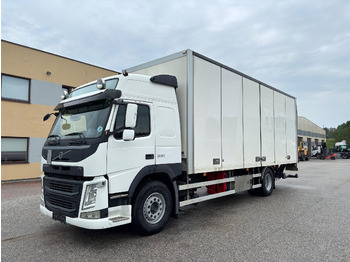 Truk box VOLVO FM330: gambar 3