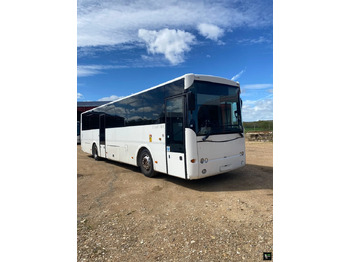 Bus pariwisata MAN