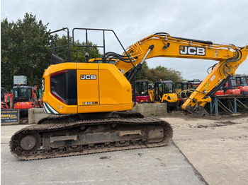 Ekskavator perayap JCB