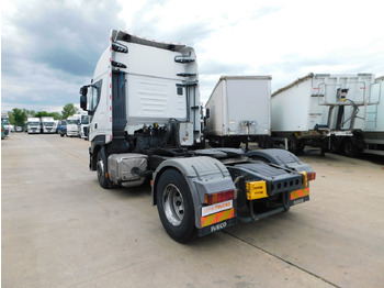 Tractor head Iveco As440tp: gambar 4 Tractor head Iveco As440tp: gambar 4