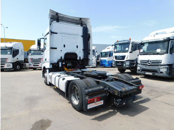 Tractor head Mercedes Actros 1842: gambar 4