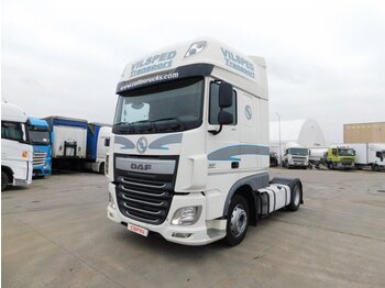 Tractor head DAF XF 460