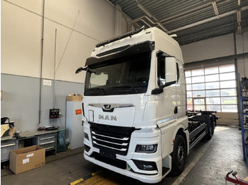 Pengangkut kontainer/ Container truck MAN TGX