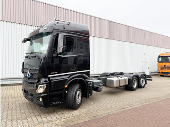 Truk sasis MERCEDES-BENZ Actros 2546